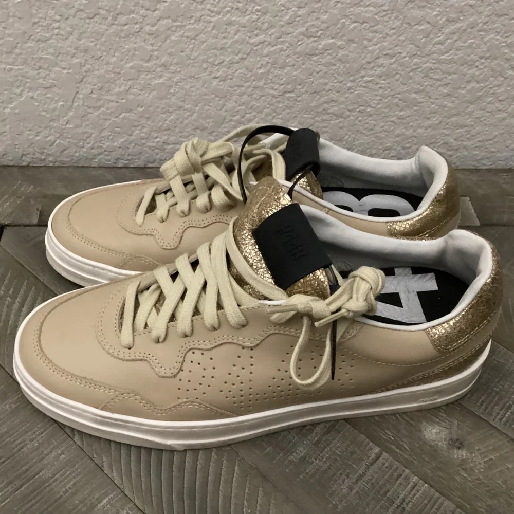 P448 Bali Platform Sneaker (Women) 8.5US / 39EU